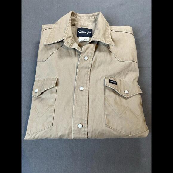 Wrangler Cream Casual Button Down Shirt with Western Style - Picture 6 of 6